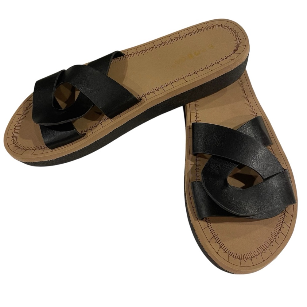 Bamboo Upraise 70 Sandal Women 7.5 Black Tan Faux Leather Slip on Comfort Travel